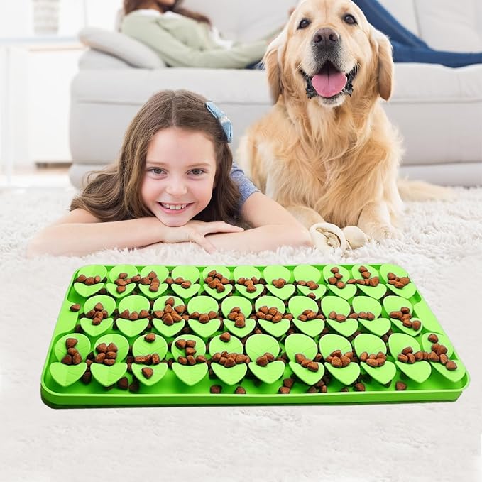 Medium Silicone Snuffle Mat for Small Medium Dogs Cats Slow Down Eating,Slow Feeder Lick Mat for Dry Wet Food for Pet Training Smell,Encourages Natural Foraging Skill,Relieving Stress (Green)