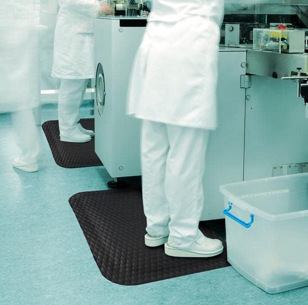 American Floor Mats Hog Heaven Premium 7/8" Black & Black Border 3' x 6' Nitrile Backed Anti-Fatigue Comfort Mat