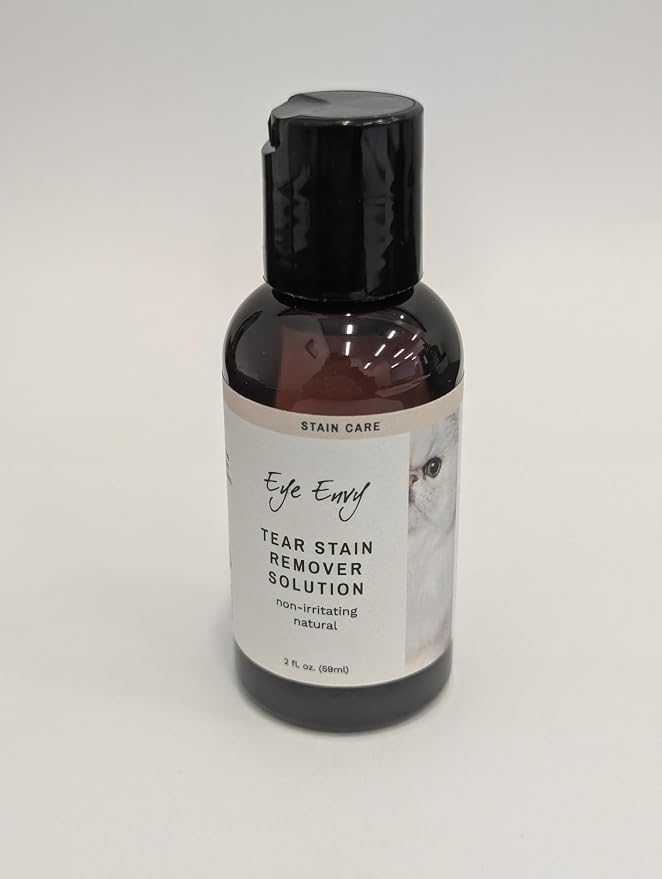 Eye Envy Tear Stain Remover Solution for Cats. Gentle, Natural and Safe. Cleans Tear Stains. Recommended by Breeders, Groomers. Remove Eye Stains from Persians and Exotics. 2 oz. Made in USA