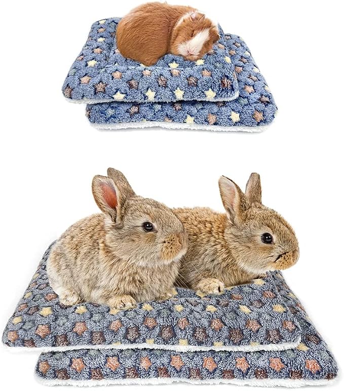 Amakunft 4 Pack of Square Plush Guinea Pig Pillow (2Pcs Size M & 2Pcs Size L), Cozy Hamsters Sugar Glider Hedgehog Sleep Bed, Rabbit Cage Accessories Mat (Stars, Medium)