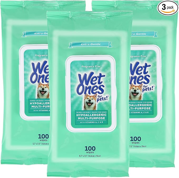 Wet Ones Multi Purpose Pets Wipes, 300 Count, Fragrance Free, Dog Wipes with Vitamins A C and E, Wet Lock Seal