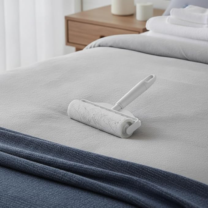 Lint Roller with Replaceable Sticky Refill, PP Plastic Handle for Pet Hair and Lint Removal from Clothing and Furniture