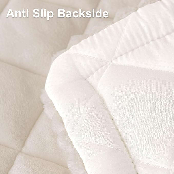 Smiry Couch Cover for Dogs, Non Slip Washable Pet Sofa Protector for Large Dogs, Cats, Fuzzy Plush Sofa Covers for Sectional Sofa, Against Fur, Dirt & Scratch Resistant, White, 43"×63"