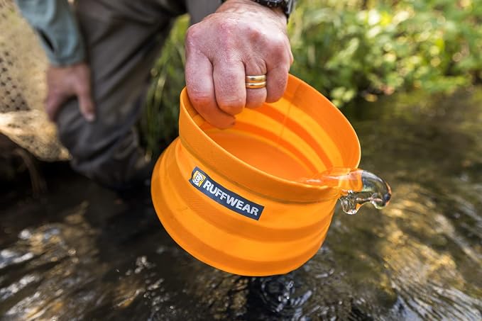 Ruffwear, Bivy Collapsible Dog Bowl, Waterproof Welded Single-Wall Fabric, Ultralight Portable Fold-Flat, Non-Slip Bottom, Accessory Loop, Reflective Trim, 60 fl oz (1.8 L), Salamander Orange, Medium