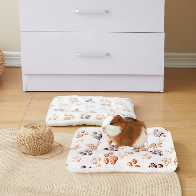 Amakunft 2 Pcs Guinea Pig Bed Mat Washable, Rabbit Winter Bed Pad for Indoor & uinea Pig Tunnels and Tubes, Guinea Pig Hideaway Play Toy, Small Animal Activity Structures