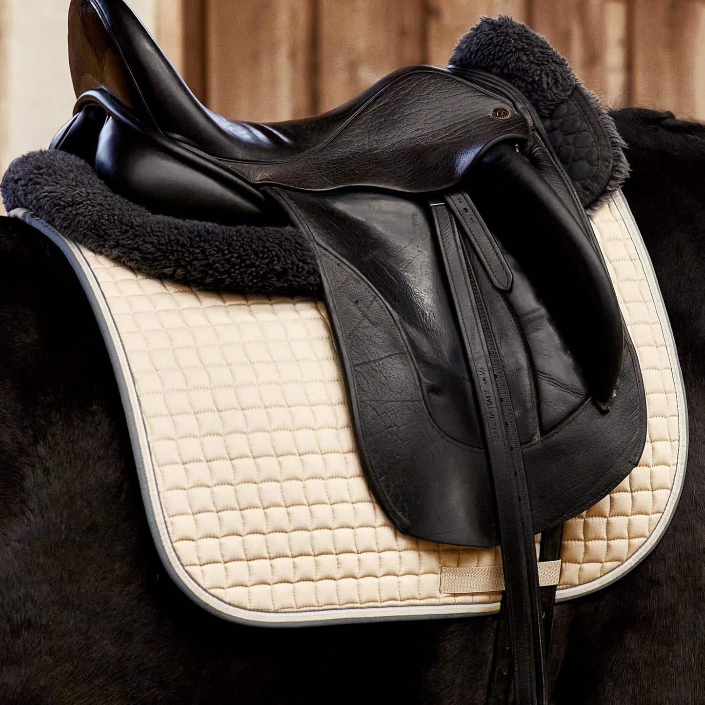 HORZE Adepto Quilted Quick-Dry Dressage Saddle Pad for Horses with Two-Tone Trim