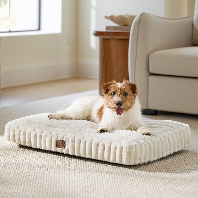 Bedsure ComfyFleece™ Plush Dog Bed Medium Size Dog, Dog Crate Bed for Balanced Support, Cute Chopped Foam Pillow Pad with Removable Washable Cover, Non-Slip Waterproof Cozy Pet Mat, 30"x 20", Cream