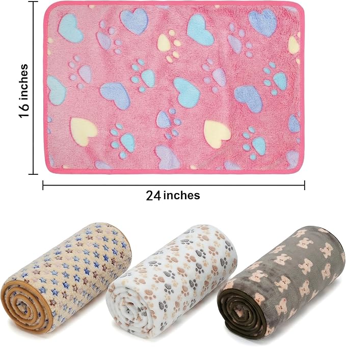 18 Pack Small Animal Cage Liners Absorbent Washable Fleece Mats 40 x 60 cm / 15.7 x 23.6 in Reusable Pee Pads for Guinea Pig Rabbit Hamster