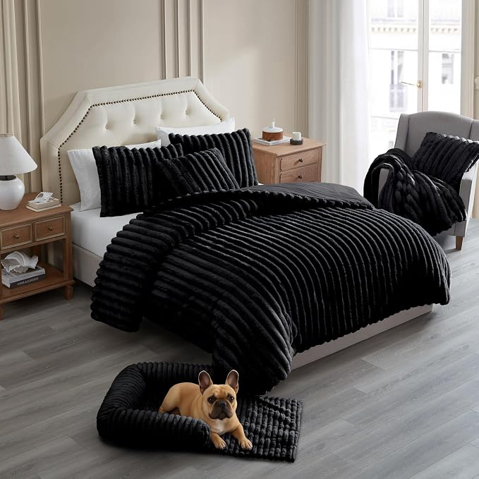 Riverbrook Home Everett Long Sofa-Style Pet Bed, Black, Small