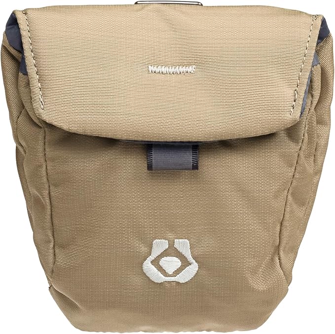 Snack Sack – Magnetic Quick-Access Treat Pouch with Wipeable Liner & Strap Attachment for Training, Walks & Rewards (Grove)
