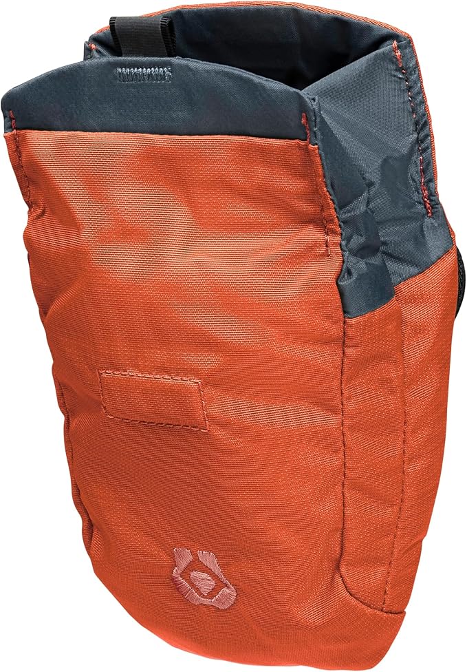 Snack Sack – Magnetic Quick-Access Treat Pouch with Wipeable Liner & Strap Attachment for Training, Walks & Rewards (Canyon)