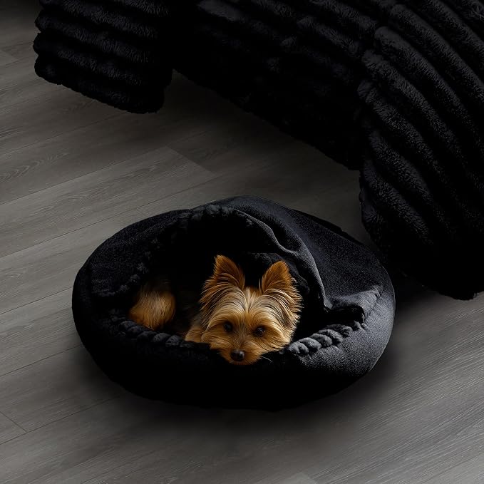 Riverbrook Home Everett Covered Round Cuddly Pet Bed, Black, Small