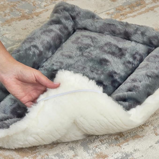 MidWest Homes For Pets Reversible Pet Bed; Machine Washable; Great for Toy Dog Breeds; Spotted Gray; 18"; 40218-FVGYS (Pack of 2)