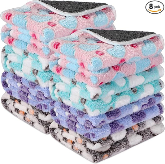 Tudomro 8 Pcs Absorbent Guinea Pig Blankets Washable Small Animal Fleece Bedding Cage Liners Reusable Pet Sleep Mat Pad Cover for Ferret Chinchilla Furniture Protection(Heart,14 x 28 Inch)