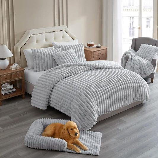 Riverbrook Home Everett Long Sofa-Style Pet Bed, Gray, Medium