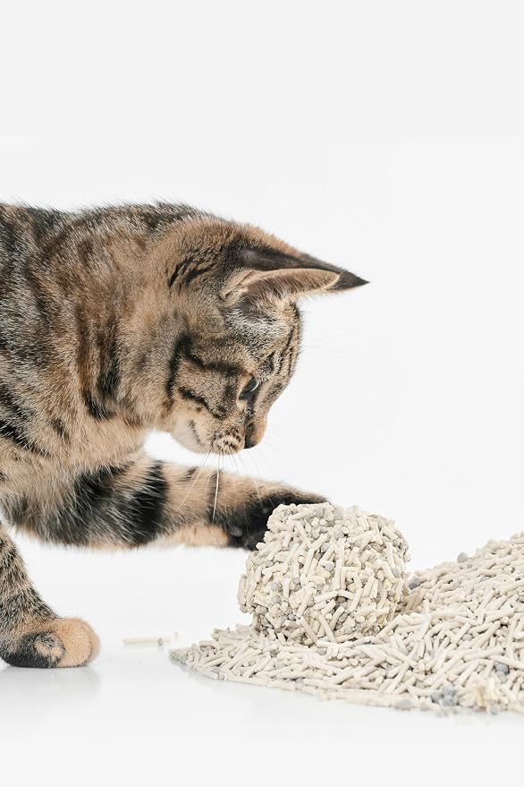 pidan Mix Cat Litter,Tofu Cat Litter with Bentonite 70%:30%,Absorbent and Fast Drying,Flushable Tofu Litter,Selected Quality Pea Dregs,5-Fold Water Absorption,Strong Clumping(5.3lb×4bags)