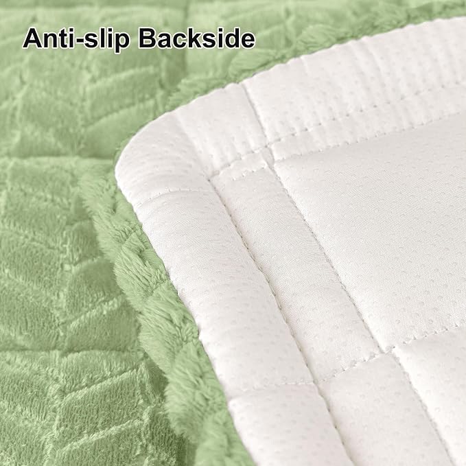 Smiry Couch Cover for Dogs, Non Slip Fuzzy Pet Sofa Covers Washable for 3 Cushion Couch, Soft Thick Furniture Protector for Cats Dogs, Against Fur, Dirt, Scratch Resistant (Grass Green, 27.6" x 82.7")