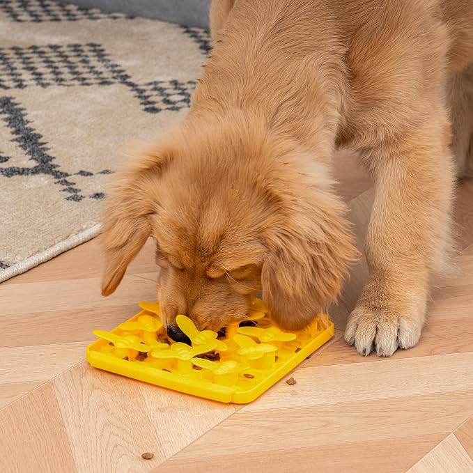 Tall Tails Bee Foraging Mat for Dogs and Cats – Slow Pet Feeder Puzzle Mat for Easy & Engaging Feeding