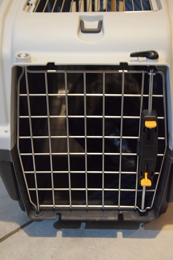 Aimé Skudo Transport Box in Plastic for Dog/Cat, 55 x 36 x 35 cm, 1.64 kg