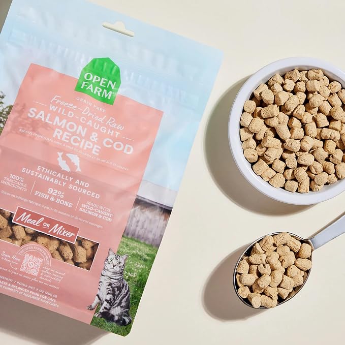 Open Farm, Freeze Dried Raw Cat Food, Complete Meal Morsels or Cat Treats with 92% Meat, Organs & Bone, Wild-Caught Salmon & Cod Recipe, 9oz Bag