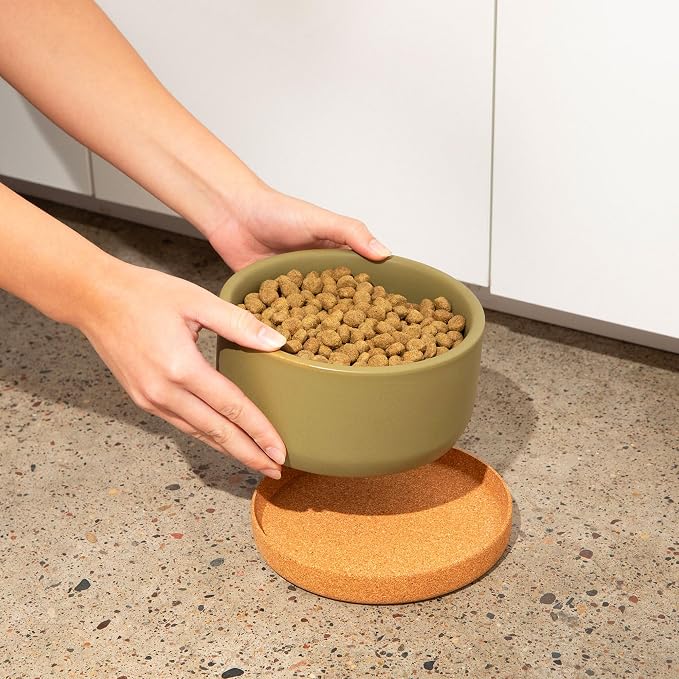 Waggo Corky Bowl – 4 Cup Non-Slip Pet Food and Water Ceramic Dish with Removable Cork Base – Dishwasher & Microwave Safe (Black)