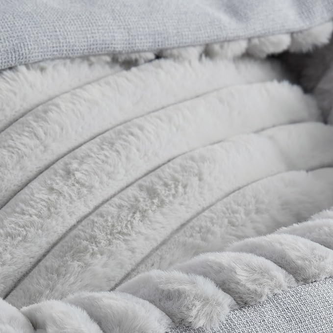 Riverbrook Home Everett Covered Round Cuddly Pet Bed, Gray, Small