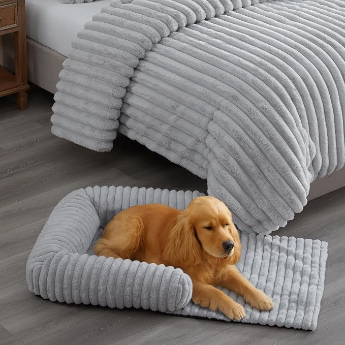 Riverbrook Home Everett Long Sofa-Style Pet Bed, Gray, Medium