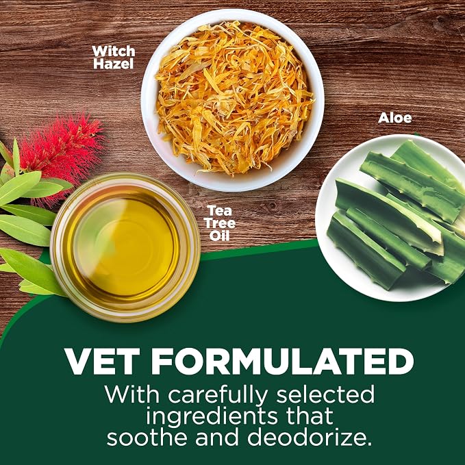 Vet's Best Ear Relief Finger Wipes | Ear Cleansing Finger Wipes for Dogs | Sooths & Deodorizes | 50 Disposable Wipes
